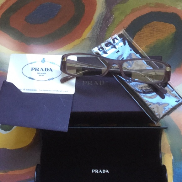 New without tag Authentic purple Prada glasses 🤓 - Picture 1 of 8
